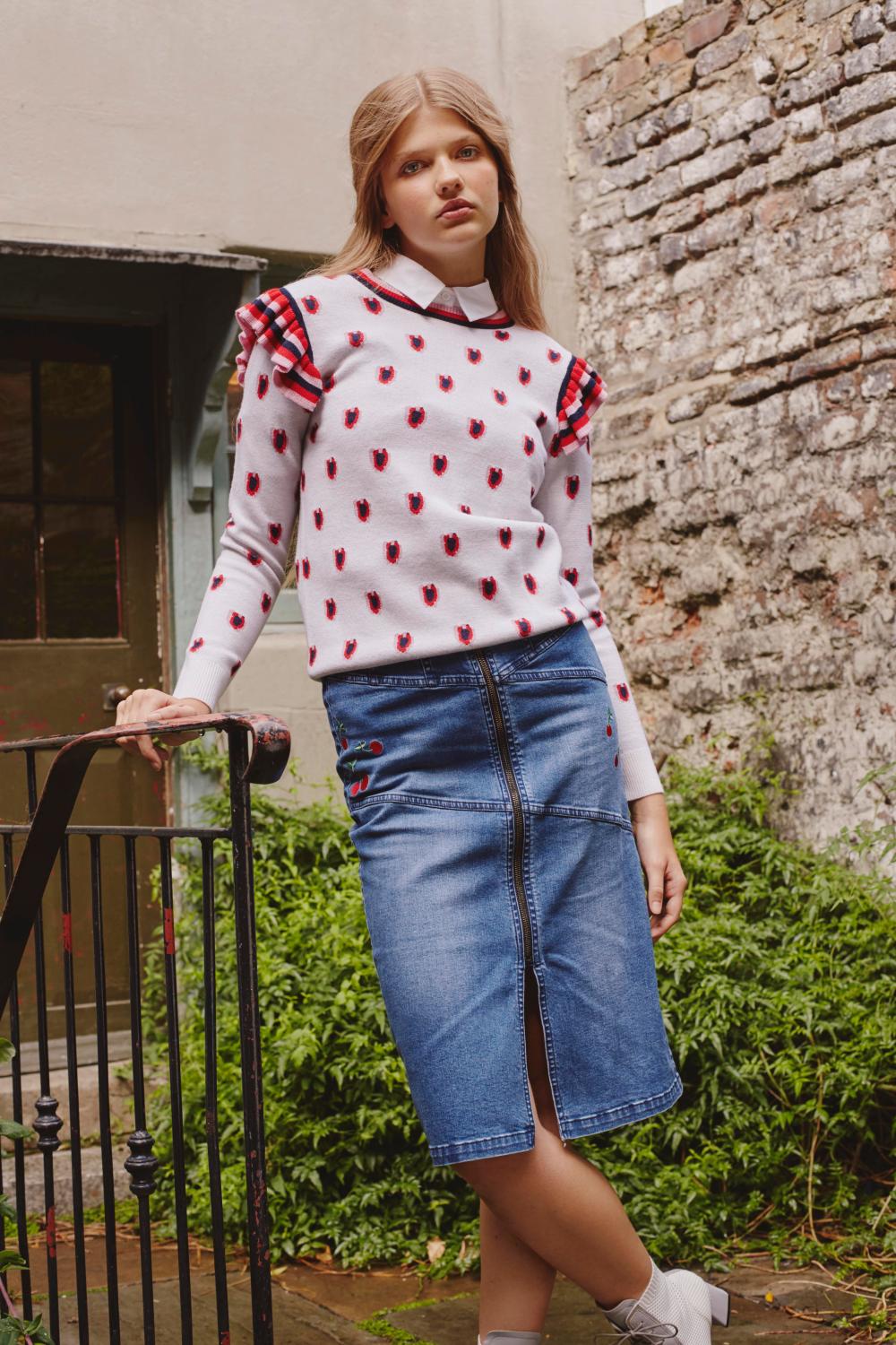 The Poetics of Print — A Romanticist Narrative from the BORA AKSU Wardrobe