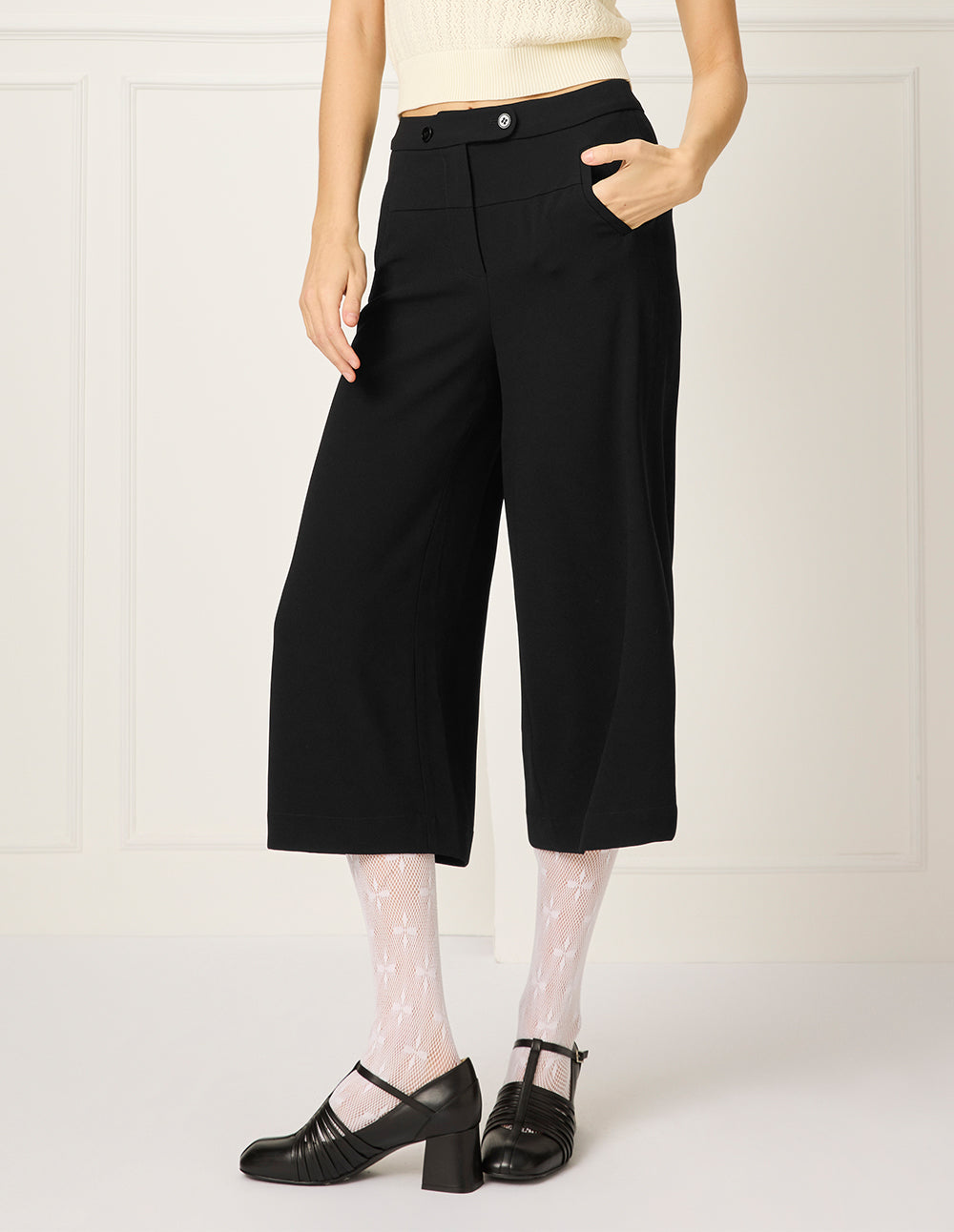 BORA AKSU Simple Relaxed Fit Cropped Straight Leg Pants