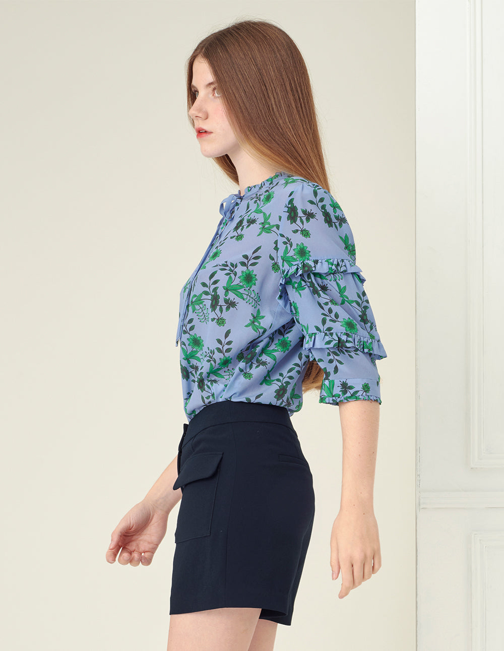 BORA AKSU Bavy blue flap pockets shorts