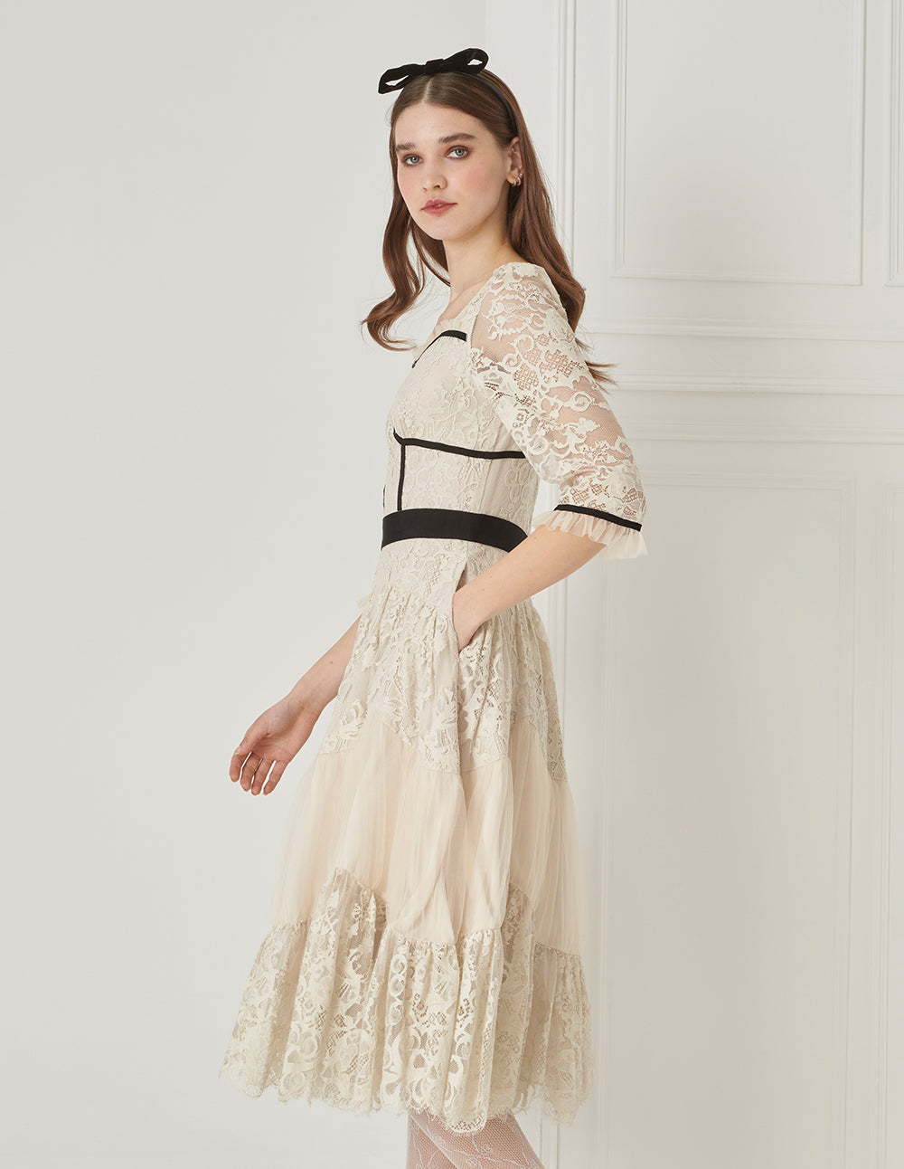 BORA AKSU Elegant Colourblock Bib Diamond Neck Lace Dress