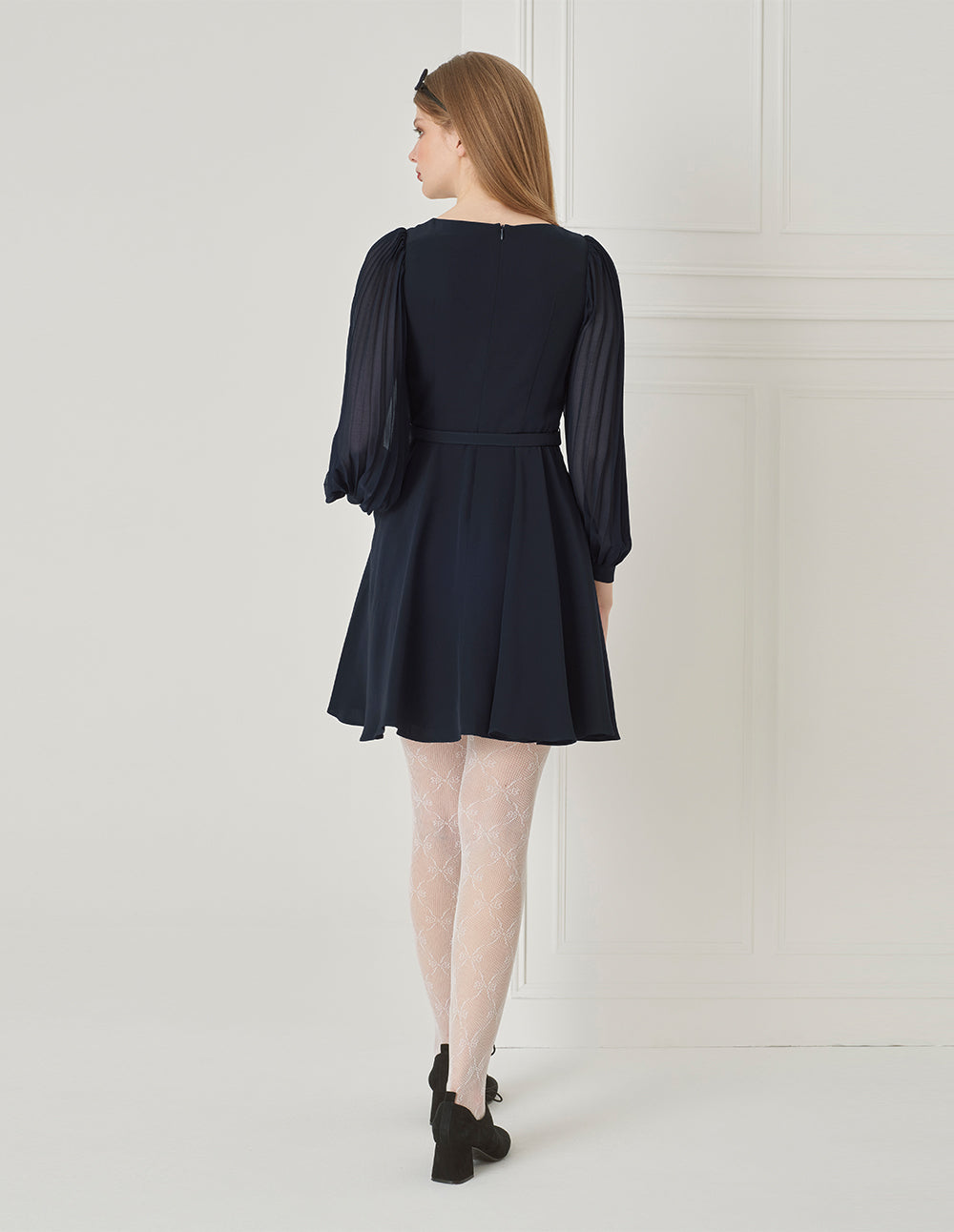 BORA AKSU Elegant Diamond Collar Pleated Stitching Dress